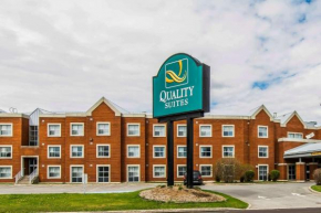 Гостиница Quality Suites Quebec City  Квебек